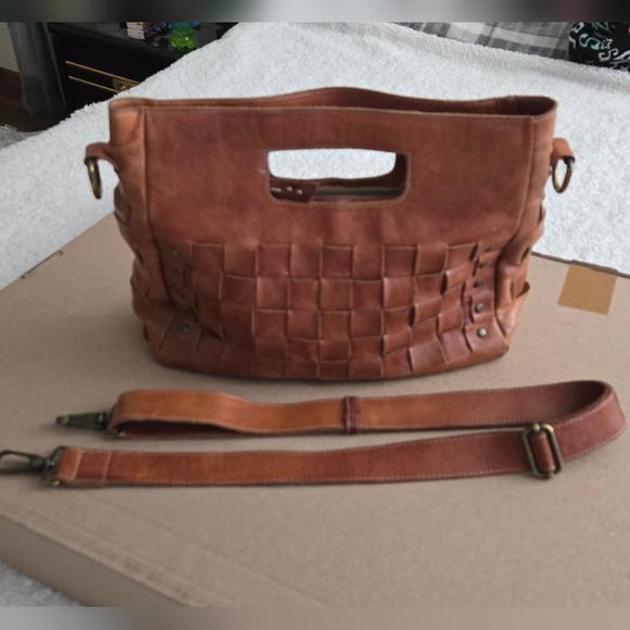 Bed Stu Cognac Orchid Woven Hand Bag - Picture 3 of 16